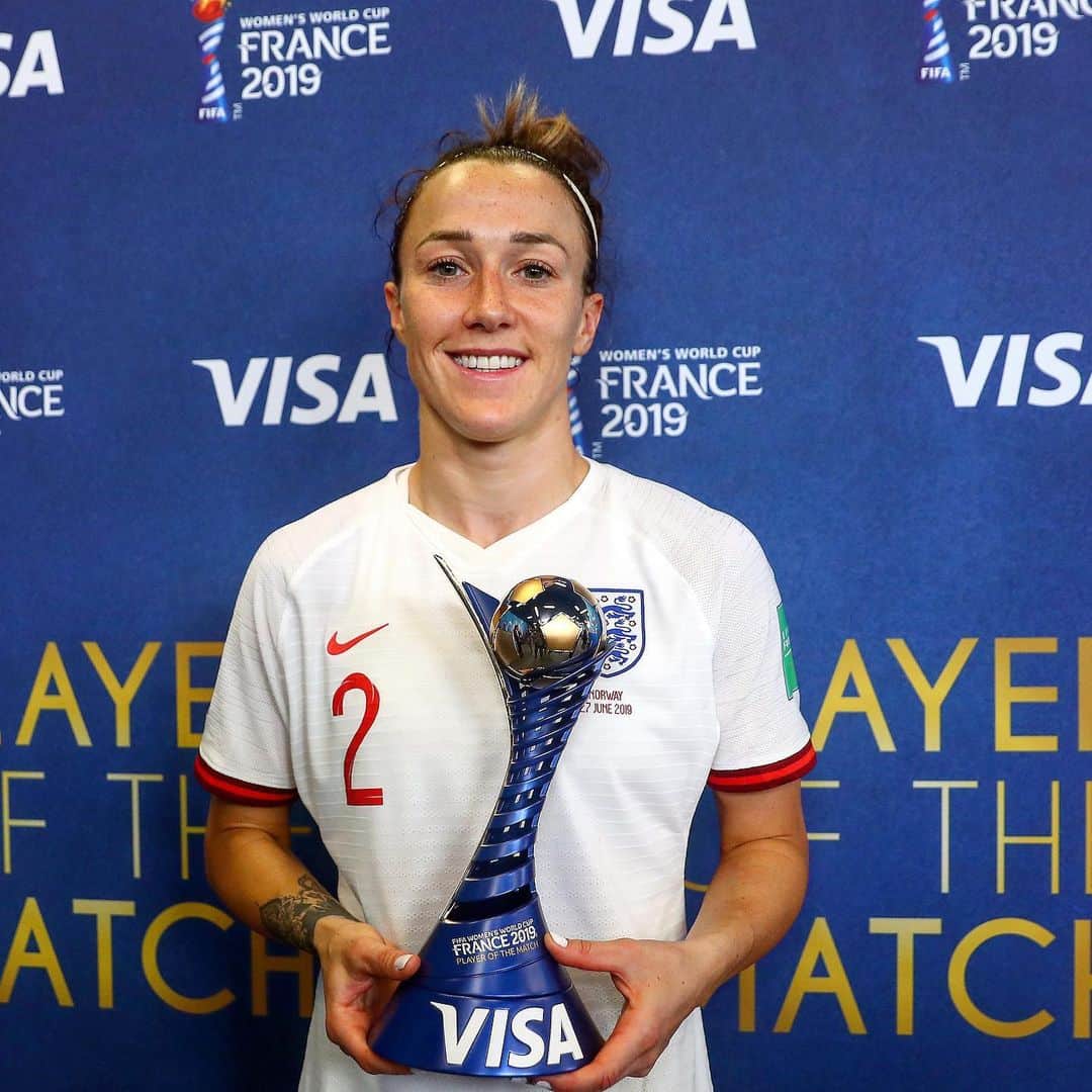 FIFAワールドカップさんのインスタグラム写真 - (FIFAワールドカップInstagram)「Congratulations to 🏴󠁧󠁢󠁥󠁮󠁧󠁿 @lucybronze! The #PlayeroftheMatch presented by Visa for #NORENG! #FIFAWWC」6月28日 7時25分 - fifaworldcup