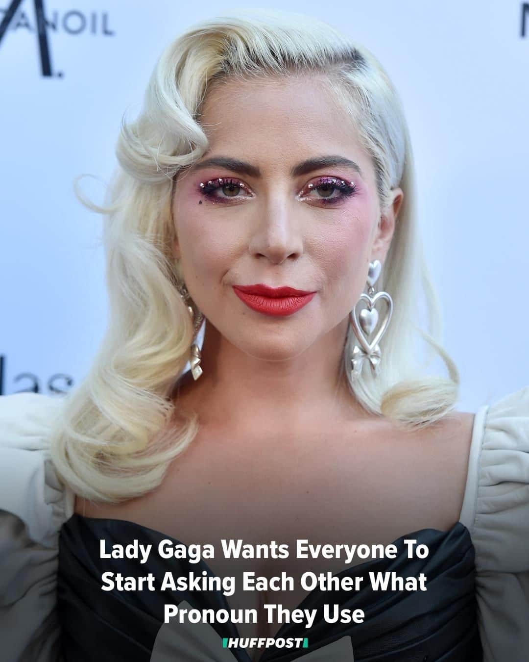 Huffington Postさんのインスタグラム写真 - (Huffington PostInstagram)「Yes, Gaga! 👑  During a concert this week, Lady Gaga thanked her fans for “showing and teaching me,” and revealed something “very important” that she’d learned from them: "I wish to share this with anyone who is listening ― not just in this theater, but around the world ― ask the question: What is your pronoun? Because for a lot of people it’s really hard and their pronoun is not respected or they’re not asked, and for me, I’ve grown and changed over the years in a lot of different ways. I’ve felt misunderstood in a lot of different ways. All of our hardships are different ― I don’t mean to compare ― I just mean to say we’re in this together and I’ve had a million reasons to want to give up, but sometimes, if you’re lucky you just need one good reason to stick around." // 📸: Getty Images ⁠ ⁠」6月28日 7時45分 - huffpost