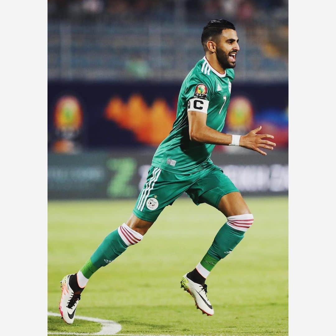 リヤド・マフレズのインスタグラム：「Feelings 🇩🇿💯」
