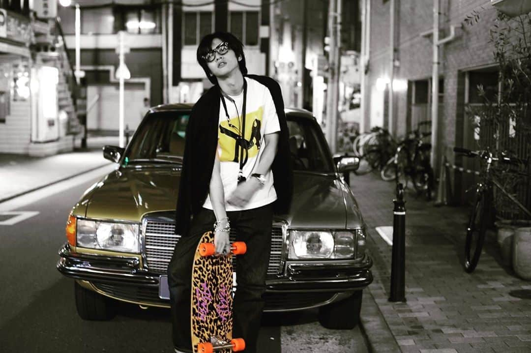 飯島寛騎さんのインスタグラム写真 - (飯島寛騎Instagram)「like×love=🤔？色んな答えがあるね。  #street #funkysister'scar  #vintage」6月28日 19時12分 - hiroki_iijima_official