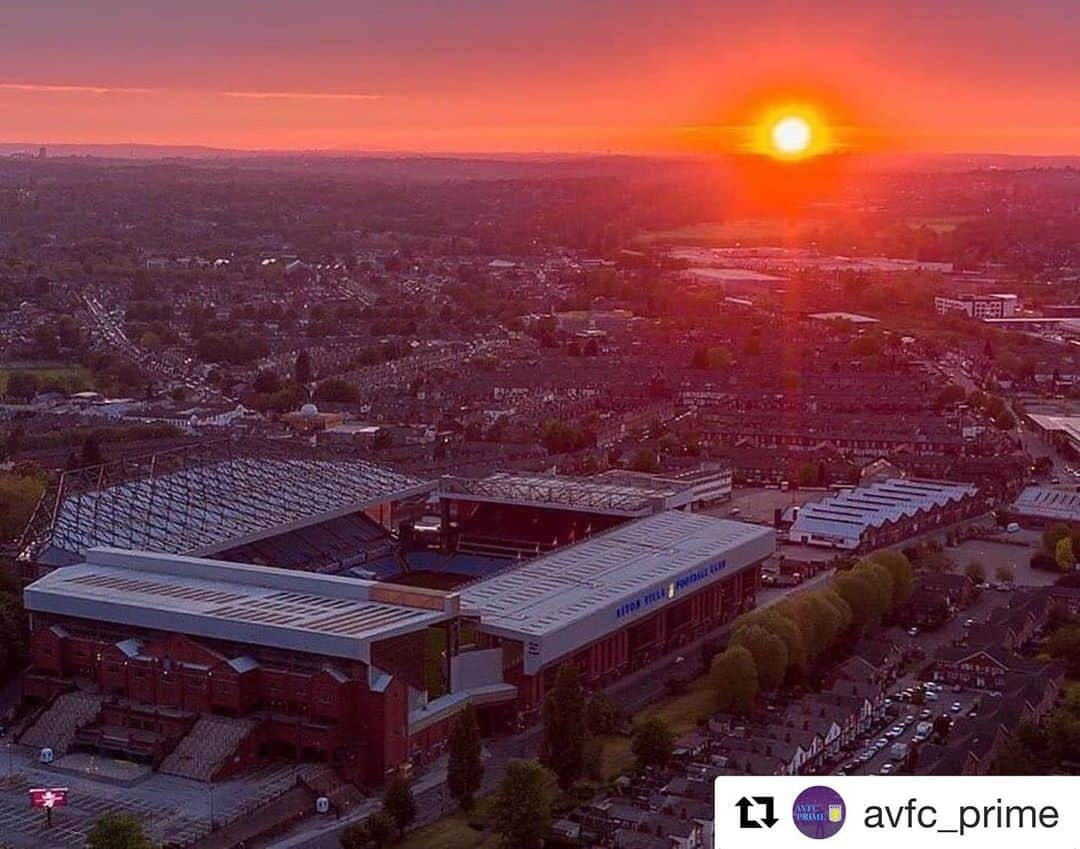 アストン・ヴィラFCさんのインスタグラム写真 - (アストン・ヴィラFCInstagram)「What. A. Picture. 😍 . #VillaPark #PhotoOfTheDay #AVFC」6月28日 17時41分 - avfcofficial