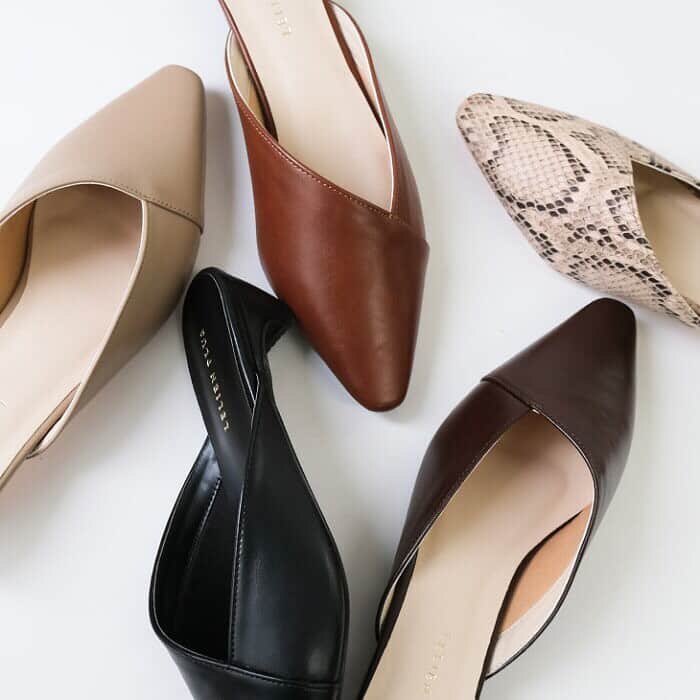 AmiAmi（アミアミ）Shoes Shopさんのインスタグラム写真 - (AmiAmi（アミアミ）Shoes ShopInstagram)「秋まで履ける新色追加！ 品番cx10119 再販記念価格2790円→2590円 ・ ・ ・ #amiami #amiami_shoes #アミアミ #アミアミサンダル #ミュールサンダル #足元倶楽部 #おしゃれさんと繋がりたい #r_fashion #大人カジュアル #韓国ファッション #オフィスカジュアル #置き画 #置き画くら部」6月28日 17時51分 - amiami_shoes