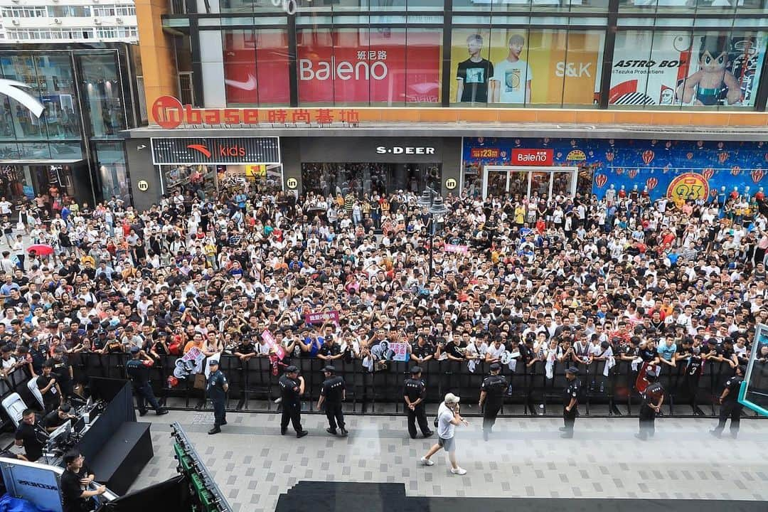 ドウェイン・ウェイドさんのインスタグラム写真 - (ドウェイン・ウェイドInstagram)「TianJin, 🇨🇳 ♥️ #WadeChinaTour2019」6月28日 18時00分 - dwyanewade