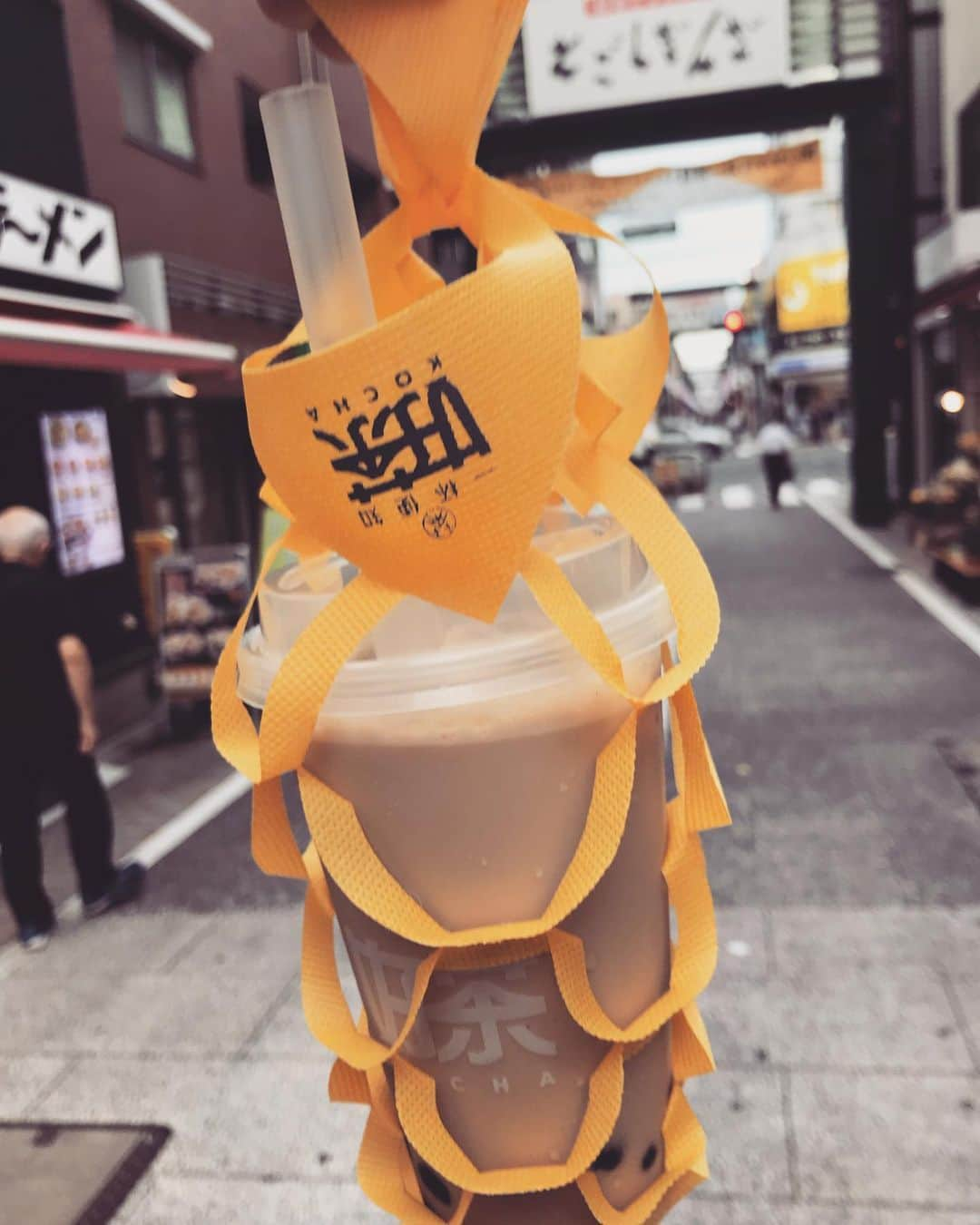 あれ慎之助さんのインスタグラム写真 - (あれ慎之助Instagram)「なんか美味い美味いうるさいから飲んでみた。。。。美味かった😭❣️ #タピオカ #美味い #流行 #早く #野球 #野球投稿することないからタピオカ」6月28日 18時09分 - areshinnosuke