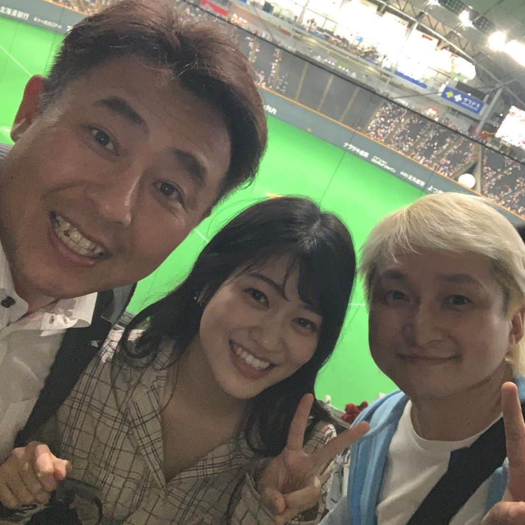 岩本勉さんのインスタグラム写真 - (岩本勉Instagram)「タレントで女優の東李苑さんとバイオリニストのNAOTOさんが試合前に訪問してくれたわいや（＾∇＾） HBC、CBC、RKBラジオで解説満開やで！（＾◇＾）」6月28日 18時16分 - gun18gun18