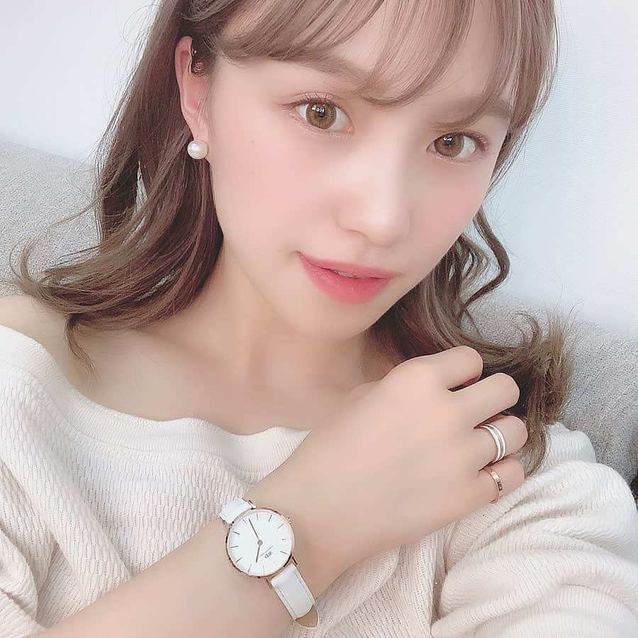 矢田伶華さんのインスタグラム写真 - (矢田伶華Instagram)「今日のYouTubeにもアップした時計❤︎ 白のベルトで夏にぴったりかわいい🌸 . ◎7/15まで期間限定で 夏のキャンペーン実施中みたい🥰🥰 . -＜腕時計とストラップの購入で20％OFF＞ -＜対象腕時計の購入でストラップ無料＞ -＜15%OFFクーポンコード併用可＞ . . 15％offクーポンコード『reika8』 全品15%割引で購入できるので、 ぜひお買い物の際に入力忘れずに♡  公式ホームページはコチラから https://www.danielwellington.com/ . . . #danielwellington #PR」6月28日 18時16分 - reika_308