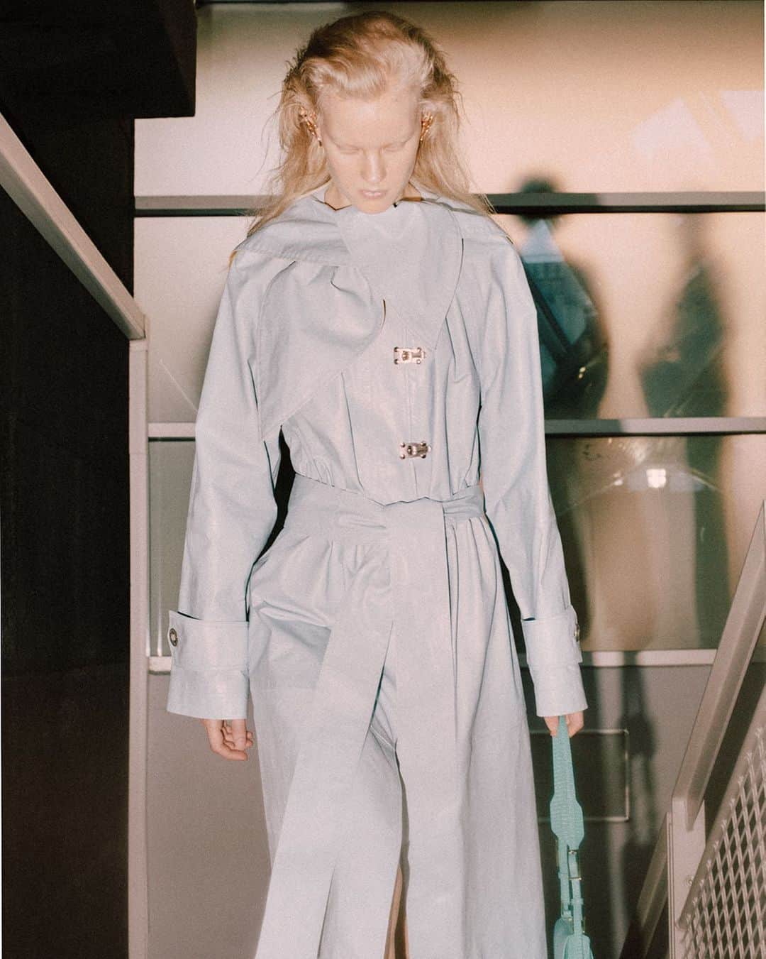 ランバンのインスタグラム：「Behind-the-scenes from the #LanvinPleinSoleil show by @brunosialelli, for the #LanvinSS20 collection. Captured by @pascalearnaud  #LanvinbyBrunoSialelli」