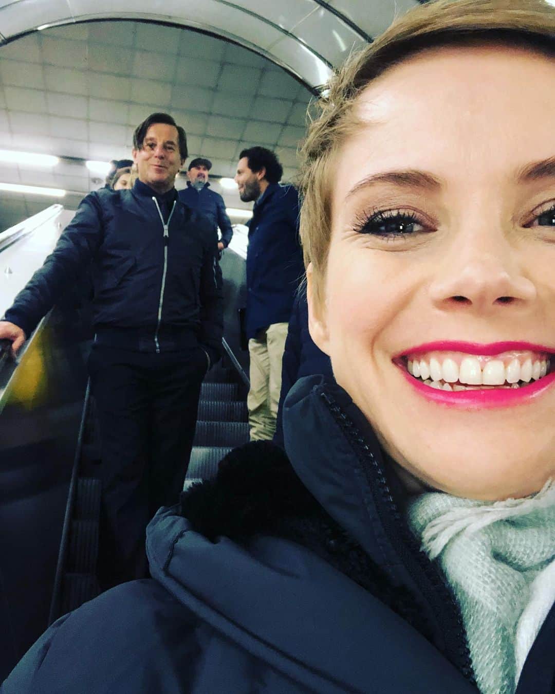 アンドレア・オズヴァルトさんのインスタグラム写真 - (アンドレア・オズヴァルトInstagram)「#Allmen episode 3 July 13th on @das_erste #comingsoon #tv #Germany #backstage #selfie #heinoferch #ilovegermany #shotinprague #subway #metroshoot #smile #ilovemyjob #iloveacting #ilovemylife」6月28日 19時02分 - andreaosvart