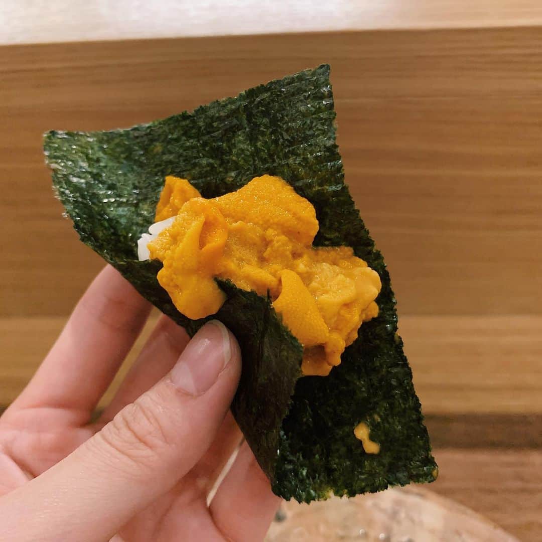 荒井愛花のグルメインスタ