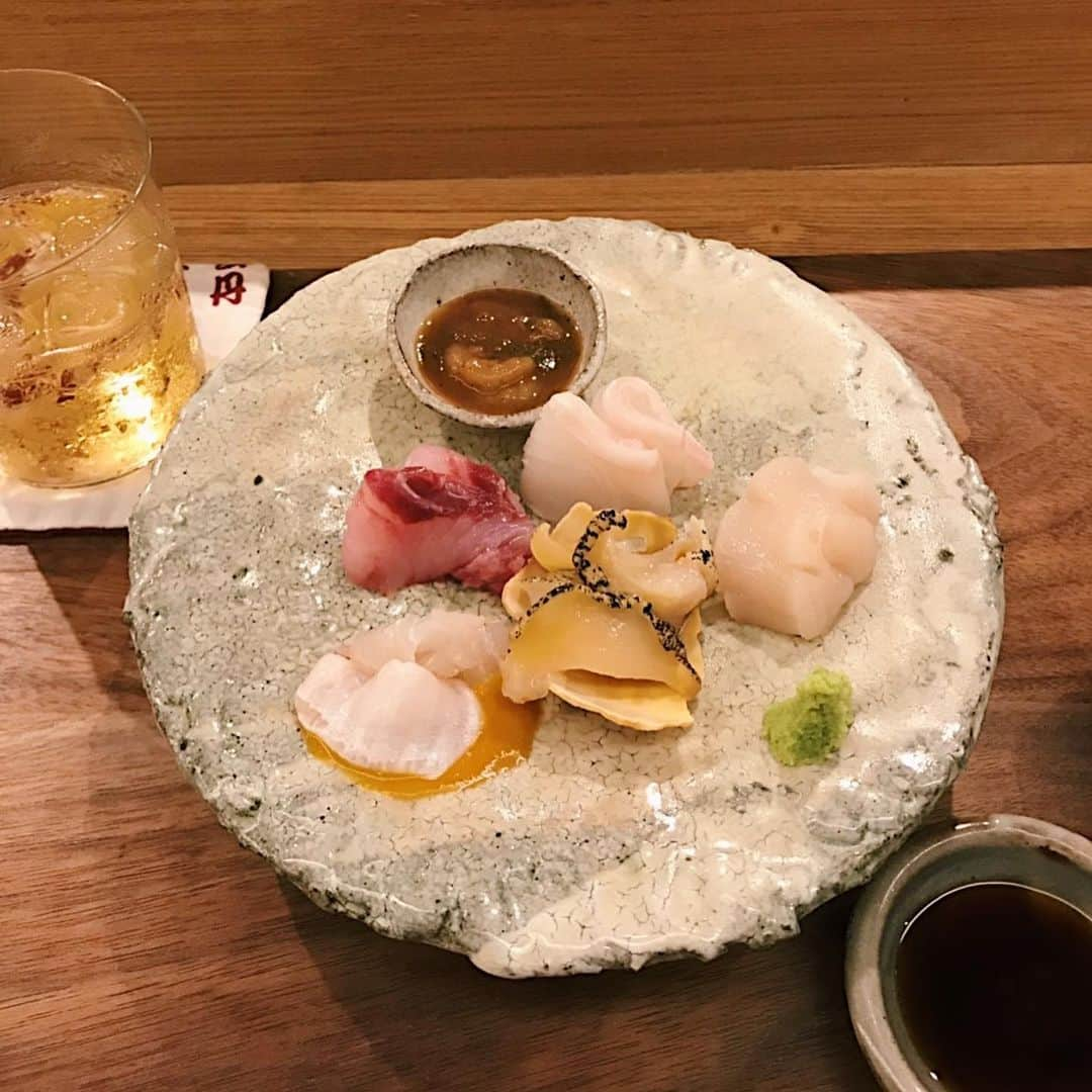 荒井愛花さんのインスタグラム写真 - (荒井愛花Instagram)「最高に美味しすぎて言葉がでませんでした…🙏🏻 #鮨無双 #札幌」6月28日 10時21分 - maaanyaka