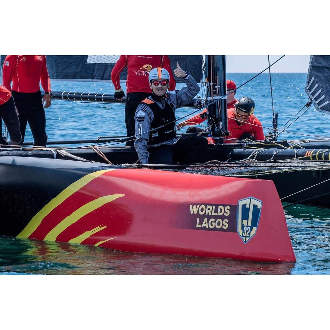 フー・ビンさんのインスタグラム写真 - (フー・ビンInstagram)「This must be most unique experience I’ve had for a long time. Sitting right on the edge witnessing the wind powered boat FLY was something I have never imagined. The ChinaOne Ningbo team made it felt like playing a piano, smooth yet powerful.  #hubing #lifestyle #ChinaOneNingbo #GC32RacingTour #lagos #yatchs #sailing  #luxurylifestyle #후빙#胡兵 #フービン #胡兵时尚观点 #胡兵全球Go  #fashiontrip #fashion #fashionicon #fashionindustry  #actor #chineseactor #chinesemodel #asianactor #menswear #mensstyle」6月28日 11時04分 - hubing