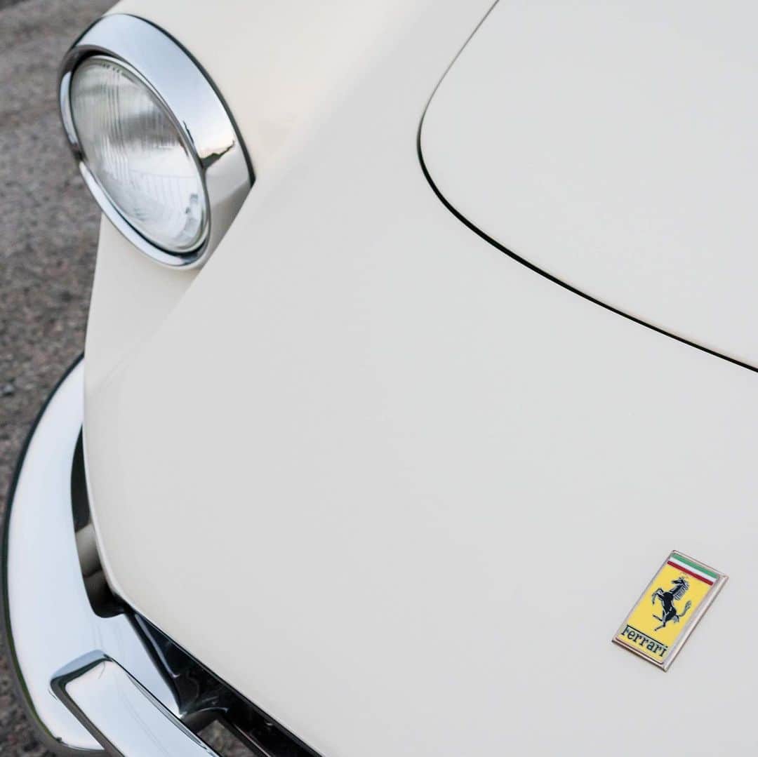 HYPEBEASTさんのインスタグラム写真 - (HYPEBEASTInstagram)「#hypeAF: A 1969 @ferrari 365 GTS Spider is set to hit the auction block. One of only 20 remaining in the world with this specific color scheme, the car features a bodywork by @pininfarina_official and an upgraded 4.4L engine which delivers a horsepower up to 320 and a torque output of 267 foot-pounds.  Photo: @rmsothebys」6月28日 11時32分 - hypebeast