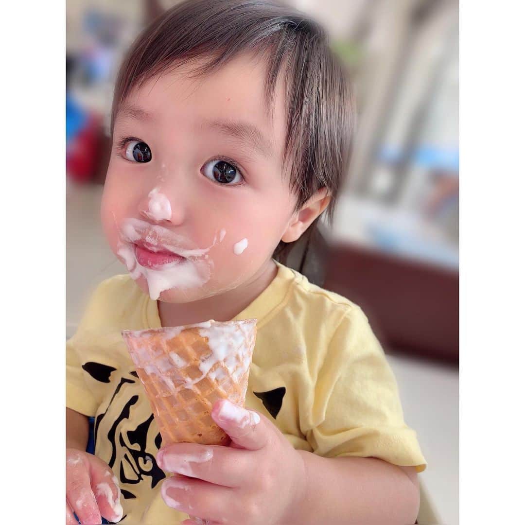 川崎希さんのインスタグラム写真 - (川崎希Instagram)「ice creamちょっとだけ食べたよ〜🍨 #icecream #baby」6月28日 12時11分 - kawasakinozomi