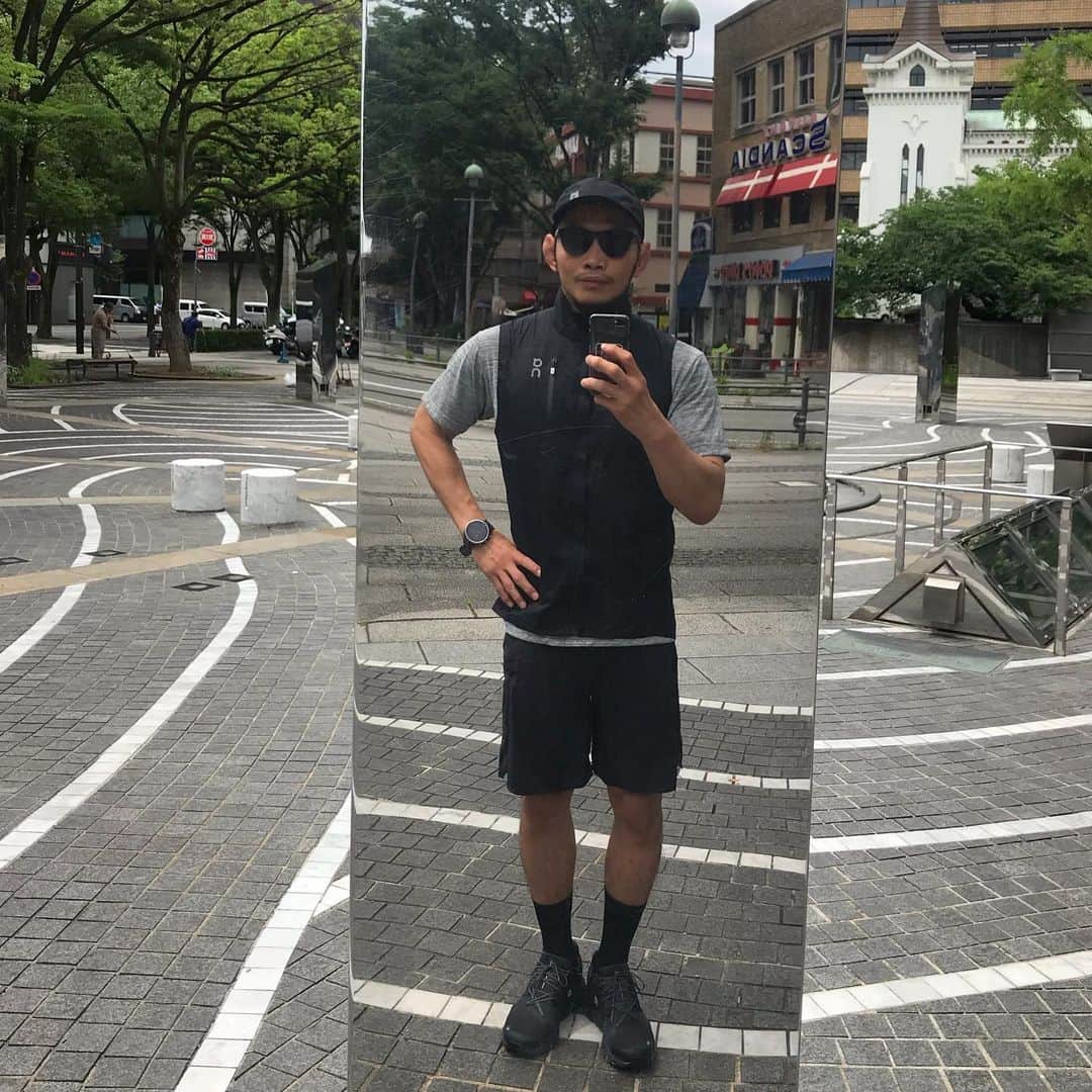 のインスタグラム：「UNORUN & UNO☆KICKS  #今朝のみなとみらい  #unorun #unokicks  #caoluno #宇野薫  #oymgram #onrunning  #onfriends #onCloudstratus #stancesocks #stancejapan  #oakleyfrogskins #suunto9」