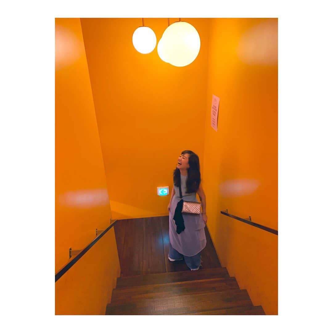 大友敏美のインスタグラム：「韓国〜！🇰🇷❤️満喫したあああ👯‍♀️💕まりえるしゃんきゅ😘よく笑った😂💓✨韓国来ると肌がはちゃめちゃ綺麗になる✨水が合ってる説濃厚☺️🌈帰ろ帰ろ🏃🏻‍♀️🏃🏻‍♀️ #韓国 #女子旅 #KOREA #SOUL #まりえる #仁川集合 #明洞 #江南 #東大門 #新沙洞 #狎鴎亭 #弘大 #迷子しまくった #よしみとしみ #4431043 #また行こね😘 #instagood #l4l #ルクが美味しいミルクティー #とは #サムギョプサル美味しかったーーーーーー」