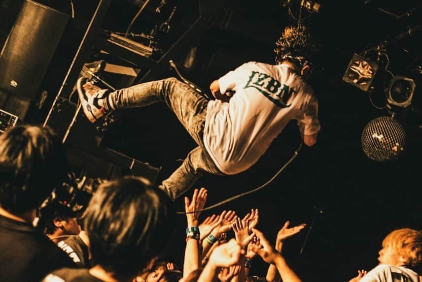 dEnkAさんのインスタグラム写真 - (dEnkAInstagram)「Thank you, 渋谷CLUB QUATTRO!! Thank you, a crowd of rebellion!! Thanks so much!! No JD, No ROCK. Back To The Braids!! ... to be continued.」6月28日 13時55分 - denka69er