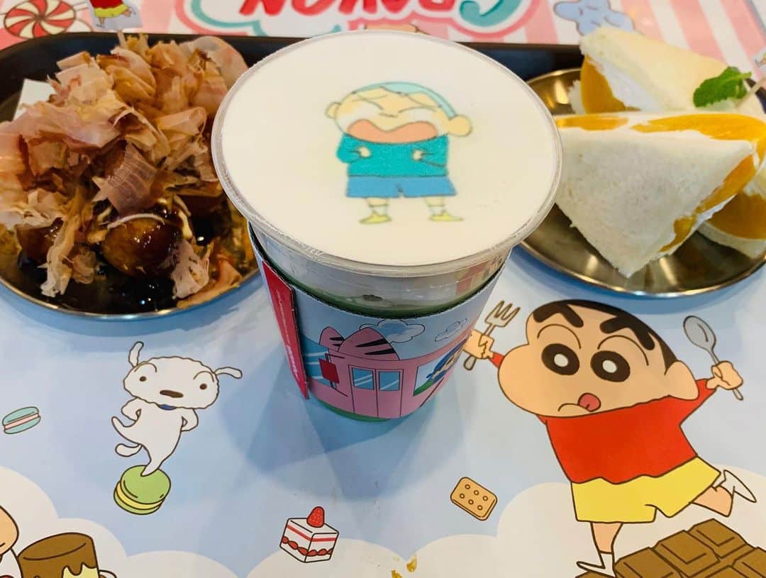 シム・ヒョンタクさんのインスタグラム写真 - (シム・ヒョンタクInstagram)「짱구 페스티벌에가다.. 놀이터에서 같이 놀자..>.< . . #짱구는못말려 #떡잎유치원 #떡잎놀이터」6月28日 14時22分 - tak9988
