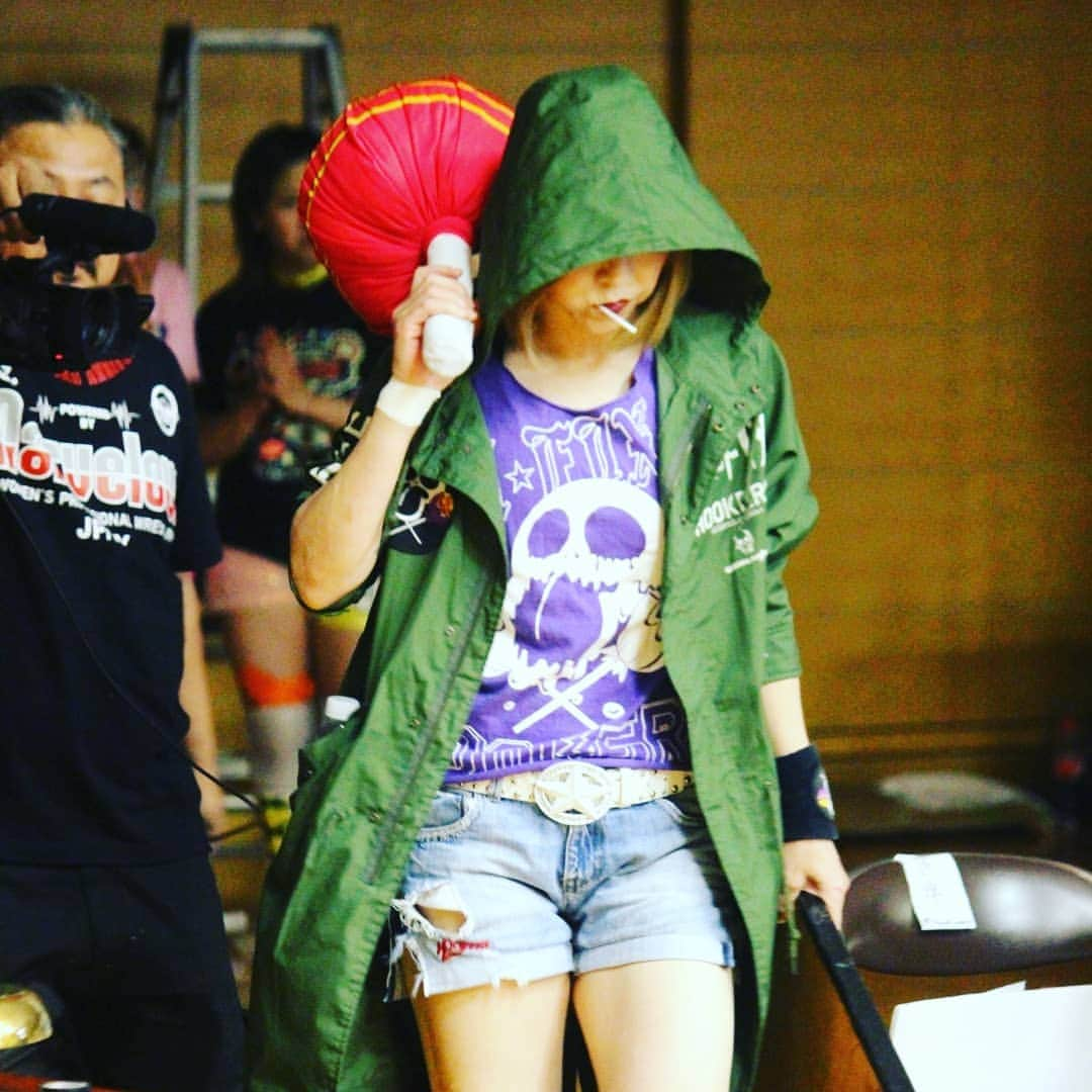 KAORUさんのインスタグラム写真 - (KAORUInstagram)「2019.6.23 Marvelous名古屋 W-fixで総当たり戦(4way)  初っぱなから不機嫌全開。  どうする？W-fix？？？ #Marvelouspro #名古屋 #W_fix #HOOKERS」6月28日 14時39分 - yukisaku_88