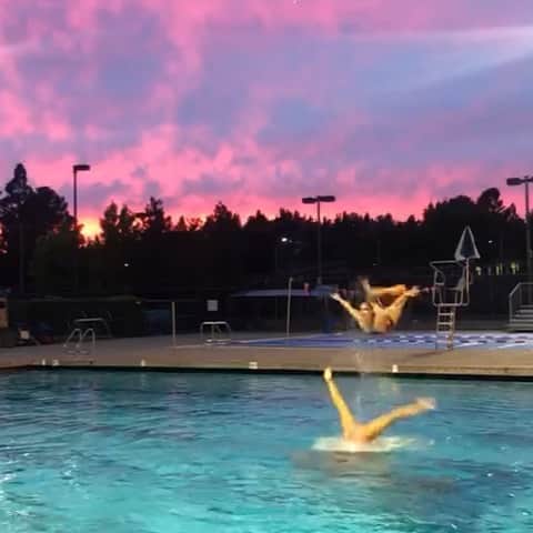アンドレア・フエンテスのインスタグラム：「Thank you sky for this piece of art... #roadtogwangju2019」