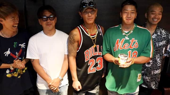 DOBERMAN INFINITYのインスタグラム：「本日15:00より『DOBERMAN INFINITY LIVE TOUR 2019 5IVE 〜必ず会おうこの約束の場所で〜』オフィシャルファンクラブWe are D.I先行抽選予約のエントリーがスタート🎫  アリーナツアー後にはWe are D.I会員限定『DOBERMAN INFINITY OFFICIAL FAN CLUB EVENT “D6 PARTY” 〜アリーナツアーのUCHIAGE！〜』も開催👏👏 まだ会員になっていない方も、ぜひこの機会にD6に仲間入りしてくださいね👑 「We are D.Iってどんなファンクラブ？」と疑問に思っているそこのあなた✋ メンバーから「We are D.Iに入ればこんないいことがあるぞ！」を発表📢✨必見👀です‼  #DOBERMANINFINITY  #5IVE  #D6  #KUBOC  #GS  #PCHO  #SWAY  #KAZUKI」