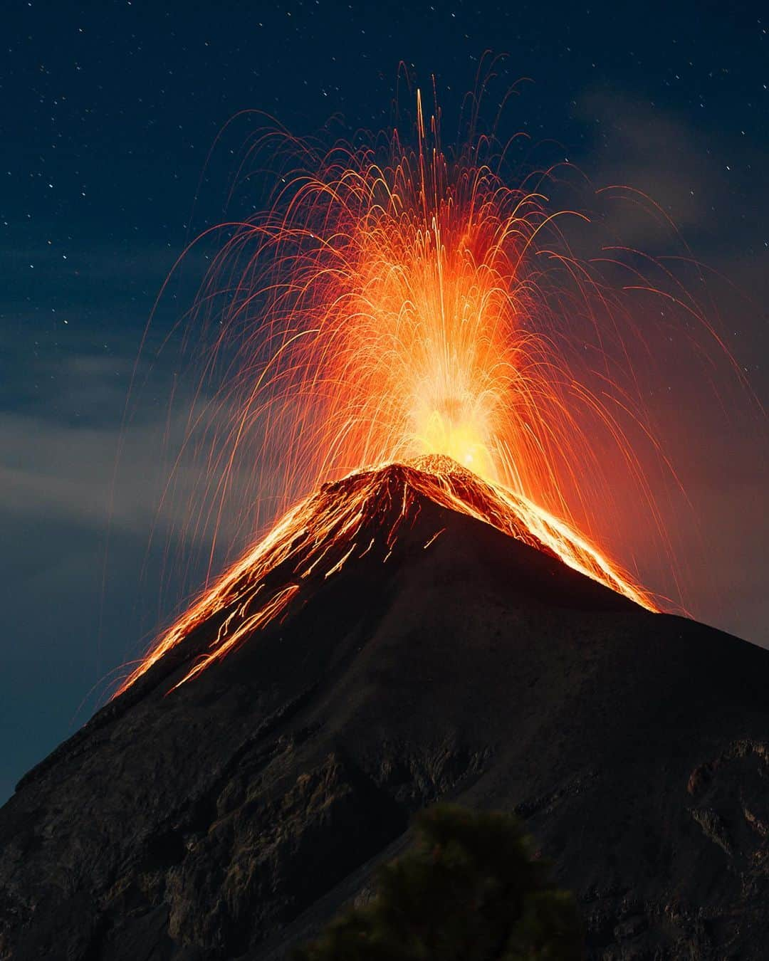 Nikon Australiaさんのインスタグラム写真 - (Nikon AustraliaInstagram)「"I can still remember the @natgeo magazine cover photo that really sparked my interest in photography as a kid. It was the December '92 issue and the cover shot was lava exploding as it reached the ocean water on the Hawaiian coast. It was a long exposure photo and chunks of glowing lava looked like little streaks of light arcing through the air. That photo opened my eyes to what was possible with a camera and I've been fascinated with photography (and volcanoes) ever since. Seeing Volcán de Fuego erupt in person was, hands down, the single coolest natural event I've ever witnessed! And it was an amazing moment for me to be shooting the same thing that got me interested in photography all those years ago." - @thewaltonadventure  Camera: Nikon #Z6 Lens: AF-S NIKKOR 70-200mm f/2.8 ED VR & FTZ Adapter Image 1 Settings: 150mm | 13 secs | f/8 | ISO 200 Image 2 Settings: 82mm | 15 secs | f/2.8 | ISO 200  #MyNikonLife #Nikon #NikonAustralia #NikonTop #Photography #DSLR #LandscapePhotography #NaturePhotography #Volcano」6月28日 15時10分 - nikonaustralia