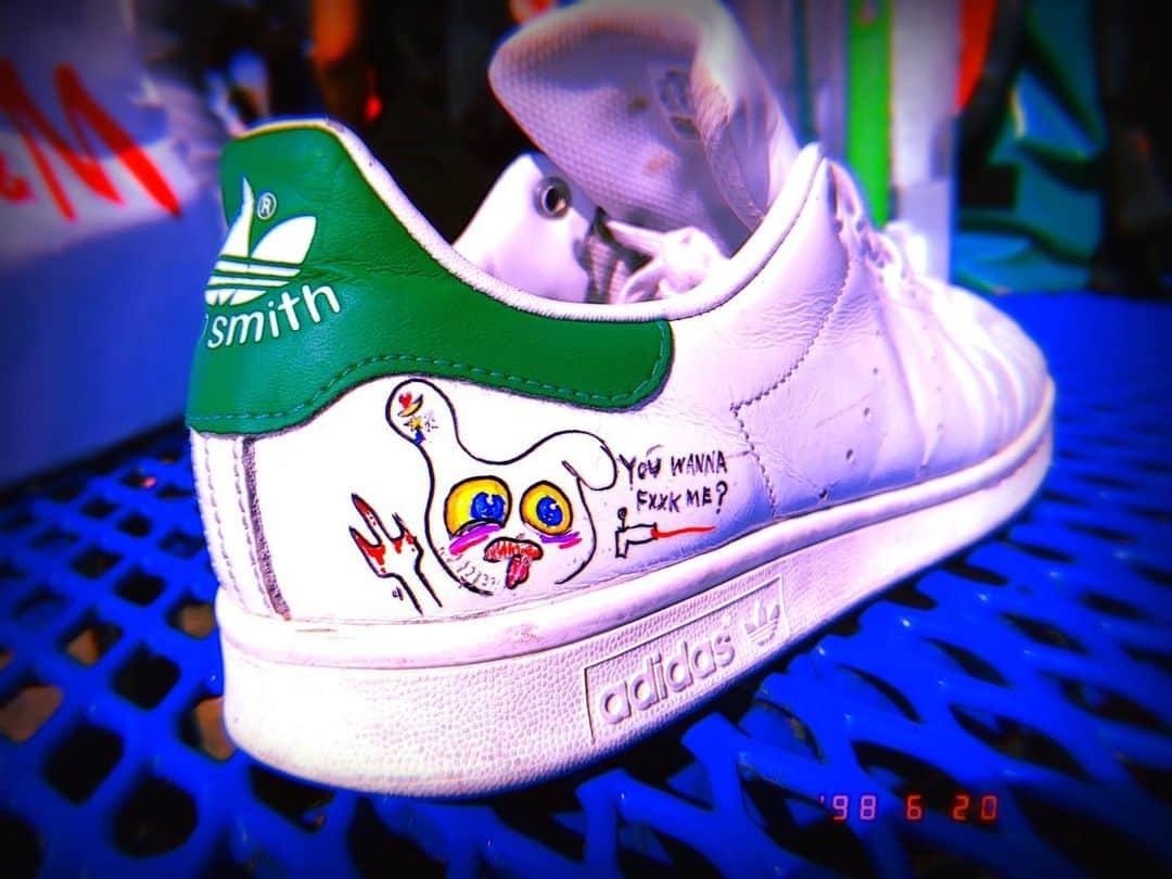 柳井大地さんのインスタグラム写真 - (柳井大地Instagram)「MY ART × adidas 〝❤️🌙⭐️💧♐︎ 〟  #art #paint #graffiti  #skate #surf #design  #love #ootd #fashion  #painting #drawing #l4l  #streetart #wallart #graffitiart  #絵 #絵本 #落書き #kicks #hiphop  #イラスト #adidas #アート #スニーカー  #followme #いいね返し #좋아요반사  #venice #santamonica #la」6月28日 15時07分 - daichi_yanai