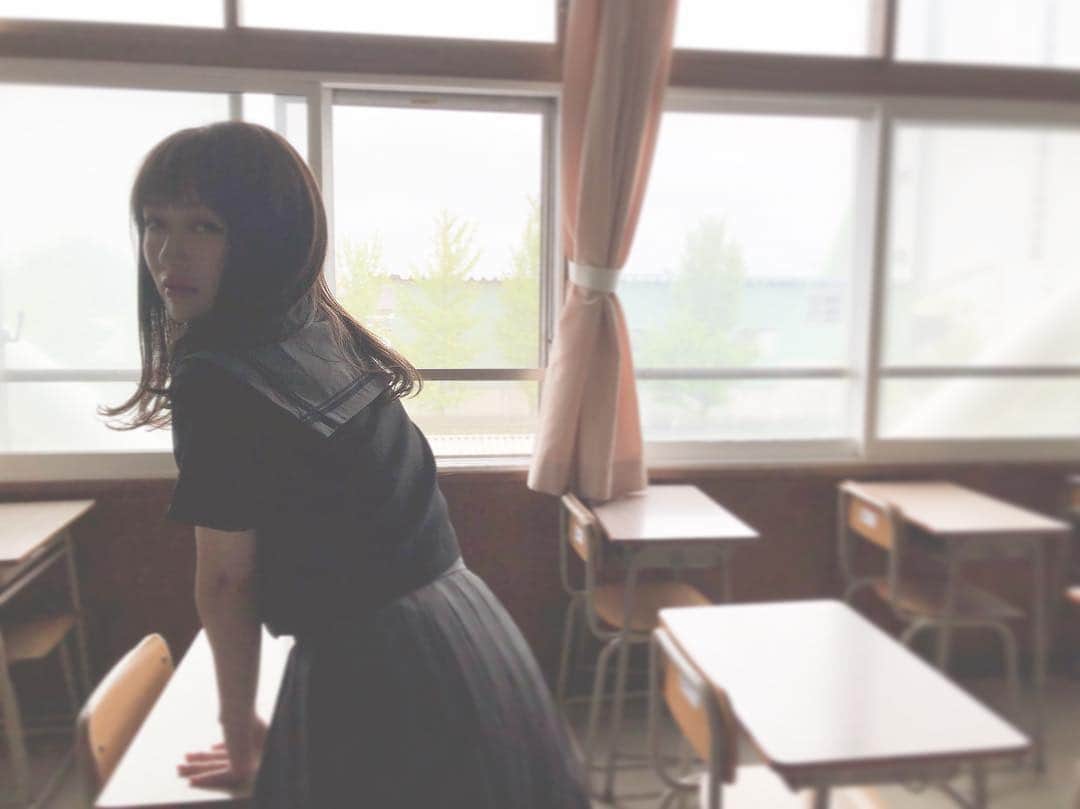 のインスタグラム：「* タイムスリップ  #脇田唯 #制服 #30代  #学校」