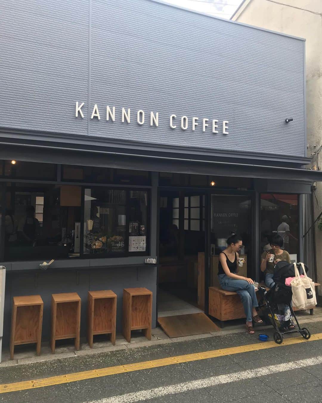 goodcoffeemeさんのインスタグラム写真 - (goodcoffeemeInstagram)「We had a wonderful time shooting at Kannon Coffee today! @vja  #kannoncoffee #kannoncoffeeshoinjinja #goodcoffee_shoinjinja #goodcoffee_tokyo」6月28日 15時58分 - goodcoffeeme