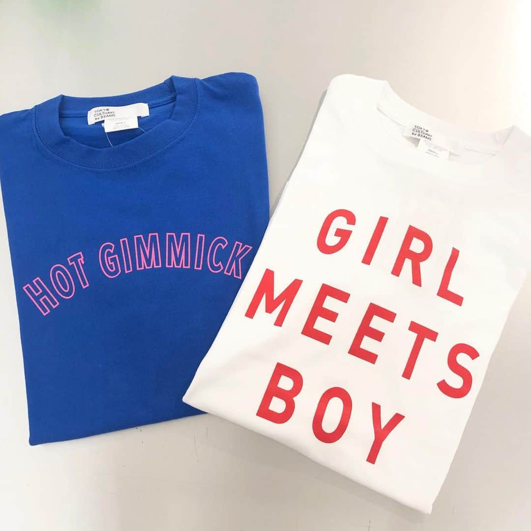 BEAMS JAPANさんのインスタグラム写真 - (BEAMS JAPANInstagram)「ホットギミック ガールミーツボーイ Tシャツ ¥4,000+tax  映画『ホットギミック ガールミーツボーイ』 相原実貴が原作の販売部数累計450万部を超える大人気少女漫画を元にメガホンを取ったのは山戸結希監督。映画初主演となる乃木坂46の堀未央奈をはじめ、今をときめくフレッシュなキャストから実力派俳優陣までが脇を固める。「若者の胸に突き刺さる鮮烈な、新しい時代の青春映画を作りたい」という想いから、ただの甘いラブストーリーではなく、10代の揺さぶられる心とヒリヒリした肌感覚を描いた本作。2019年、映画界期待の新鋭・山戸結希が青春映画の新たなスタンダードを生み出している。 ©️相原実貴・小学館/2019「ホットギミック」製作委員会 2019年6月28日（金）全国公開 キャスト：堀未央奈 清水尋也 板垣瑞生 / 間宮祥太朗 　桜田ひより 上村海成 吉川愛 志磨遼平 黒沢あすか 高橋和也 　反町隆史 吉岡里帆 原作：相原実貴「ホットギミック」（小学館「ベツコミ フラワーコミックス」刊） 監督・脚本：山戸結希（「21世紀の女の子」「溺れるナイフ」他） 公式サイト：http://www.hotgimmick-movie.com 公式Instagram： @hotgimmick_official 公式Twitter： @hotgimmick0628  BEAMS JAPAN 4F ☎︎03-5368-7328 TOKYO CULTUART by BEAMS @beams_japan @tokyo_cultuart  #tokyocultuartbybeams  #beamsjapan4th #beamsjapan #ホットギミック #ガールミーツボーイ #堀未央奈 #清水尋也 #板垣瑞生 #間宮祥太朗 #山戸結希」6月28日 16時55分 - beams_japan