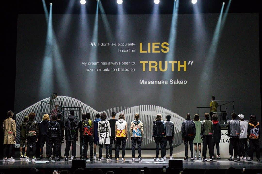 タトラスさんのインスタグラム写真 - (タトラスInstagram)「“I don’t like popularity based on LIES  My dream has always been to have a reputation based on TRUTH”  Masanaka Sakao - Tatras Founder and Creative Director  #TatrasOfficial #PFW #LiesandTruth  ____ #act3 #payoff #message #realness #quality #brand #corporate #fashion」6月28日 16時49分 - tatras_official