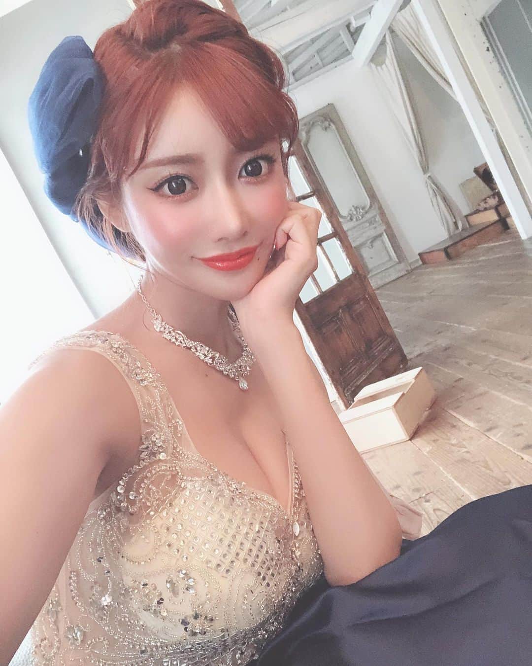 明日花キララのインスタグラム：「TIKAさんのドレス撮影👗❤︎ 7/13の福岡ヤフオク!ドームでのランウェイうまくいきますように..😖🙏💭」