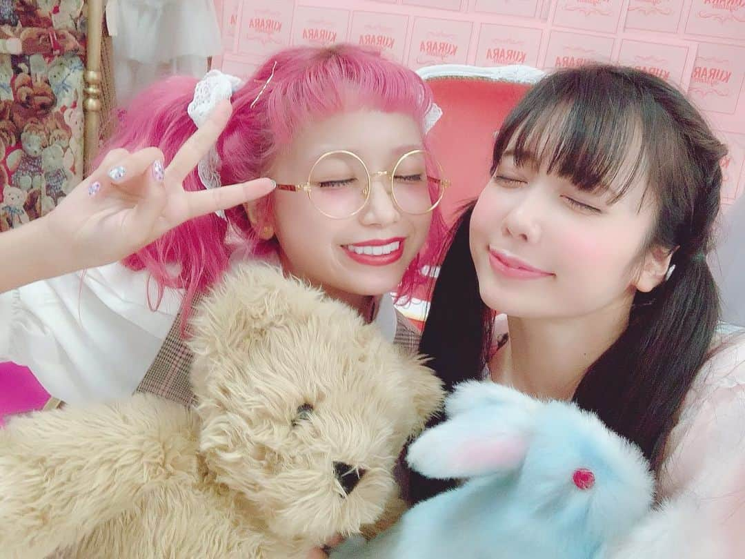 恋汐 りんごさんのインスタグラム写真 - (恋汐 りんごInstagram)「💘 💗 💘 💗 ひかぷぅと♡(Ｕ*^ω^*Ｕ) 久しぶりにあえてうれしかった！✨ なてゅっぽいことしたいなのなあ（ 'ᴗ'ＵΞＵ'ᴗ'）✨ #swankiss  #ひかぷぅ #japanesefashion  #恋汐りんご  #なまいきりぼんスタジオ」6月28日 17時06分 - sioringogo