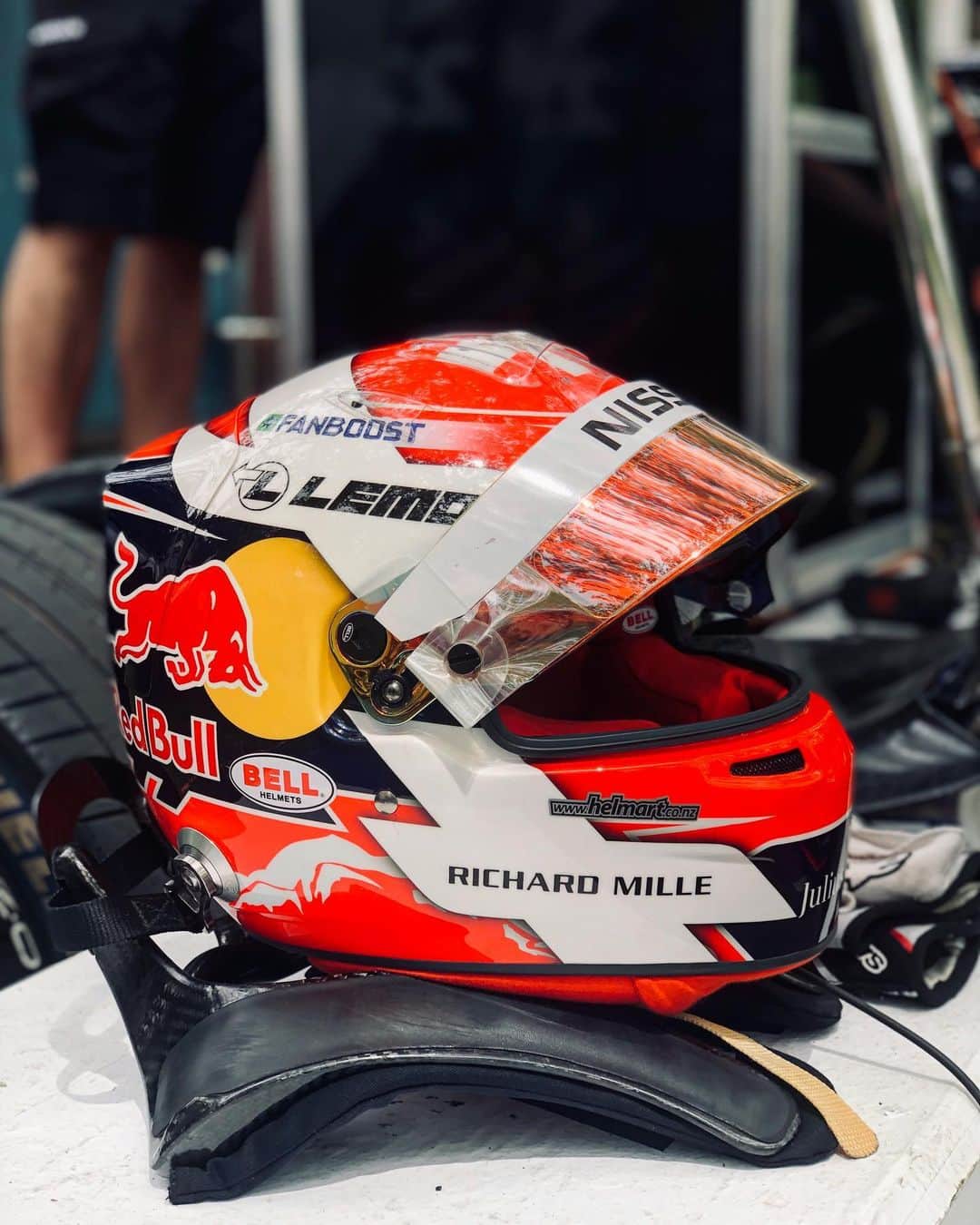 セバスチャン・ブエミさんのインスタグラム写真 - (セバスチャン・ブエミInstagram)「The special design for last weekend’s #SwissEPrix 🇨🇭 How do you like it ? @helmart_design」6月28日 17時14分 - sebastien_buemi