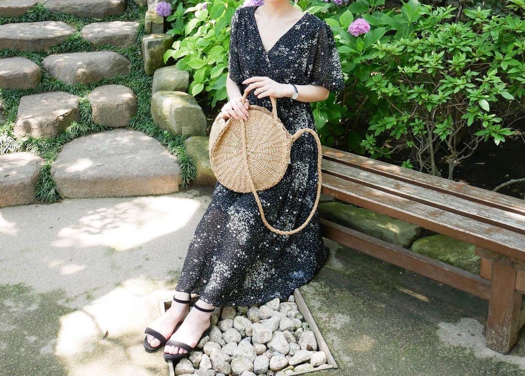 Umyさんのインスタグラム写真 - (UmyInstagram)「・ 先日鎌倉に紫陽花を見に✾  カシュクールワンピースは ランダムな花柄が可愛くなりすぎず 大人っぽさもあり素敵✧✧ ・ 詳しくはブログに載せてます✎ http://ameblo.jp/yumy-shanghai/ ・ #カシュクールフラワーロングワンピース (50%OFFクーポンあり) #fifth  #fifthtl #フィフス #低身長コーデ#ワンピースコーデ @fifth_store #EditSheen #エディットシーン #サークル型かごバッグ #バッグ #BAG @editsheen_store #シンプル#ootd#fashion #プチプラ#プチプラコーデ#coordinate#コーディネート #pr#r_fashion#OOTD#KURASHIRU#kaumo_fashion#ponte_fashion#ootd_kob @web_kob#locari #鎌倉#長谷寺#紫陽花#カンノンコーヒー#大仏クレープ」6月28日 17時17分 - umy.umy.umy