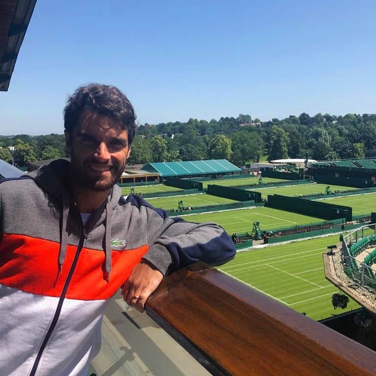 パブロ・アンドゥハルさんのインスタグラム写真 - (パブロ・アンドゥハルInstagram)「Good morning @wimbledon !! Good to be here again!! 🌱🎾」6月28日 17時30分 - pabloandujaroficial