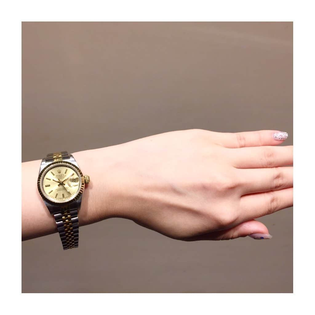 HIROBさんのインスタグラム写真 - (HIROBInstagram)「-HIROB札幌店-﻿ 【2枚目】﻿ vintage rolex oyster﻿ 19003890-305610﻿ ¥285,000+tax﻿ ﻿ 【3枚目】﻿ vintage rolex oyster﻿ 18003890-943010﻿ ¥265,000+tax﻿ ﻿ 【4枚目】﻿ vintage rolex oyster﻿ 18003890-766910﻿ ¥360,000+tax﻿ ﻿ vintage rolex oysterが﻿ 種類豊富に入荷しております。﻿ ﻿  お問い合わせ先﻿ 011-209-5119﻿ ﻿ #hirob﻿ #hirobsapporo﻿ #baycrews﻿ #stellarplace﻿ #vintagerolex ﻿ #rolexoyster﻿ ﻿ #ヒロブ﻿ #ヒロブ札幌店﻿ #ベイクルーズ﻿ #ヴィンテージロレックス﻿ #ロレックスオイスター」6月28日 17時32分 - hirob.jp