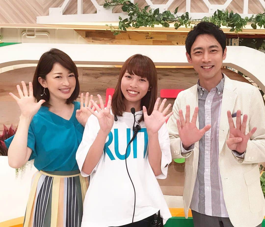 松丸友紀さんのインスタグラム写真 松丸友紀instagram よじごじのマドンナ スタッフの佐野ちゃんが今日で卒業 生放送という性質上 段取りだったり 情報の追加だったり 色々と臨機応変さが求められるのですがそれを全て支えてくれているのはスタッフさんの