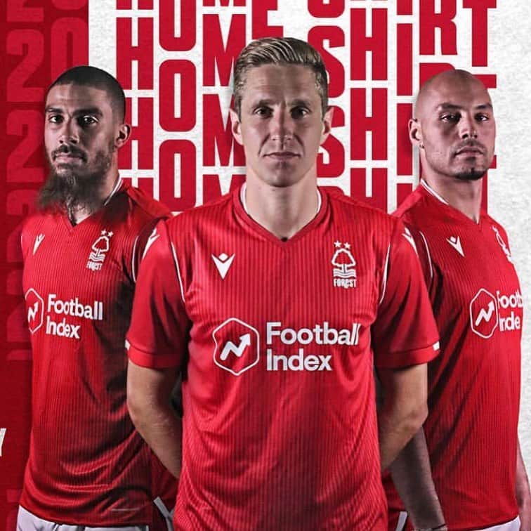 ヨアン・ベナルアンのインスタグラム：「New kit @officialnffc #yb29pablopicasso #nottingham @macron #nottinghamforest 🔴🦅」