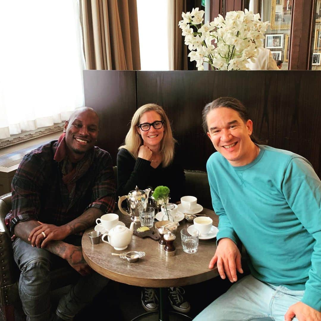 タイリース・ギブソンさんのインスタグラム写真 - (タイリース・ギブソンInstagram)「Congratulations to our director!! Mr Espinosa I just had the best start of a Friday morning....... 8am Breakfast of champions with our genius director Daniel Espinosa ( #Morbius #Marvel/Sony with the producer of MORBIUS Louise Rosner who was masterful at what she did throughout production!!!! I wasn’t there for the wrap party so it just honestly felt to sit down laugh and talk about the pressure and the dance! For the first time ever I told Daniel that I was shook about this “role” cause I’m actually playing a super hero and is HE specifically wasn’t our director shit would of been all over the place for me...... He said “ I had no idea and that I over delivered!!!! Yes yes yes...... Momma told me to never let me see you sweat!! Lol London, UK the magic is happening here...... Now I’m headed to set 12:30pm call time #Fast9 God is truly the greatest.!!!!!!!!!! Follow the legend @daniel_espinosa #AgentSimonStroud #Morbius2020 #Fast92020 #LifeStoryOfTeddyPendergrass2021 #TheInsideGame2020」6月29日 4時33分 - tyrese