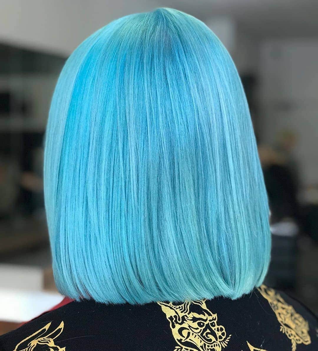 ghd hairさんのインスタグラム写真 - (ghd hairInstagram)「💙 ICE BLUE 💙 @gingerandspice  #ghd #ghdhairpro #bluehair #bluebob #electricblue」6月29日 3時00分 - ghdhair