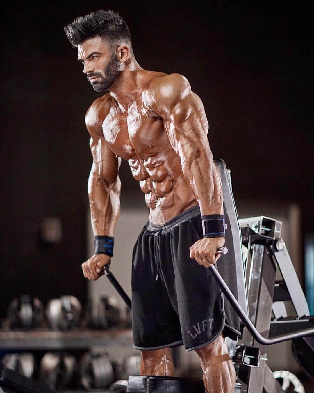 Sergi Constanceさんのインスタグラム写真 - (Sergi ConstanceInstagram)「Hard times will make you stronger... NEVER GIVE UP 💪」6月29日 3時15分 - sergiconstance