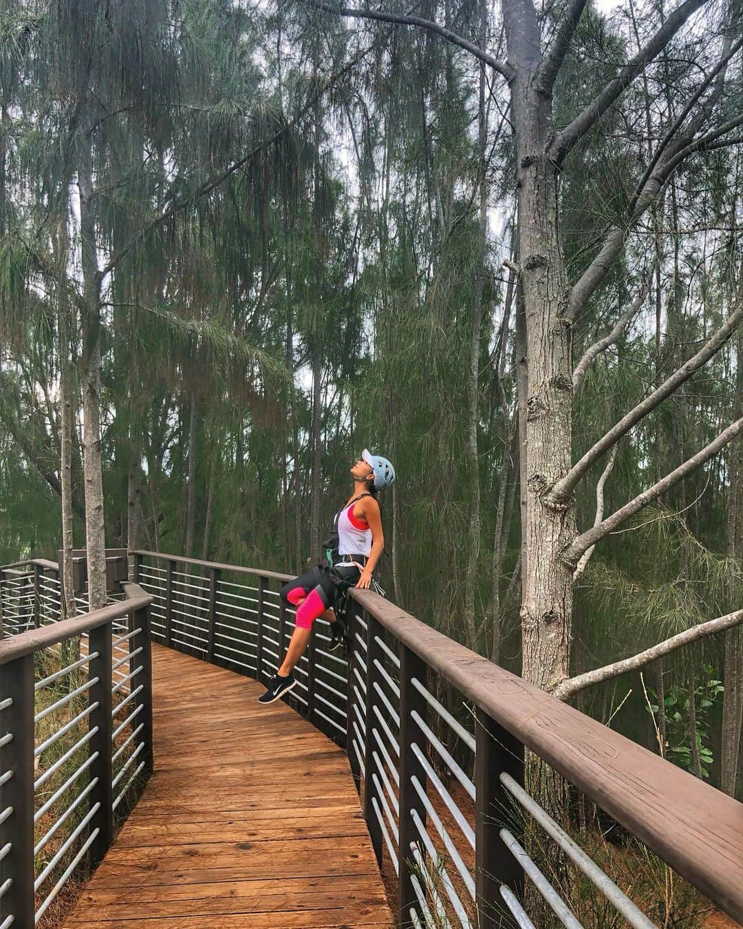 ニコール・シャージンガーさんのインスタグラム写真 - (ニコール・シャージンガーInstagram)「Love being one with mother nature. In complete awe of her grandiose beauty and all she gives to us. Take care of her, and she will take care of you 🌱🙏🏽🌲」6月29日 3時53分 - nicolescherzinger