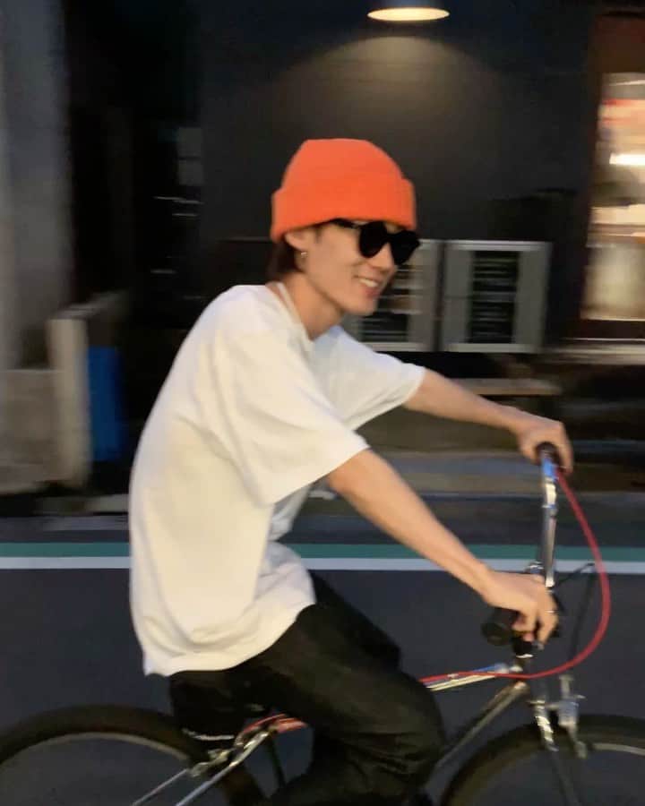 花沢将人のインスタグラム：「Hi」