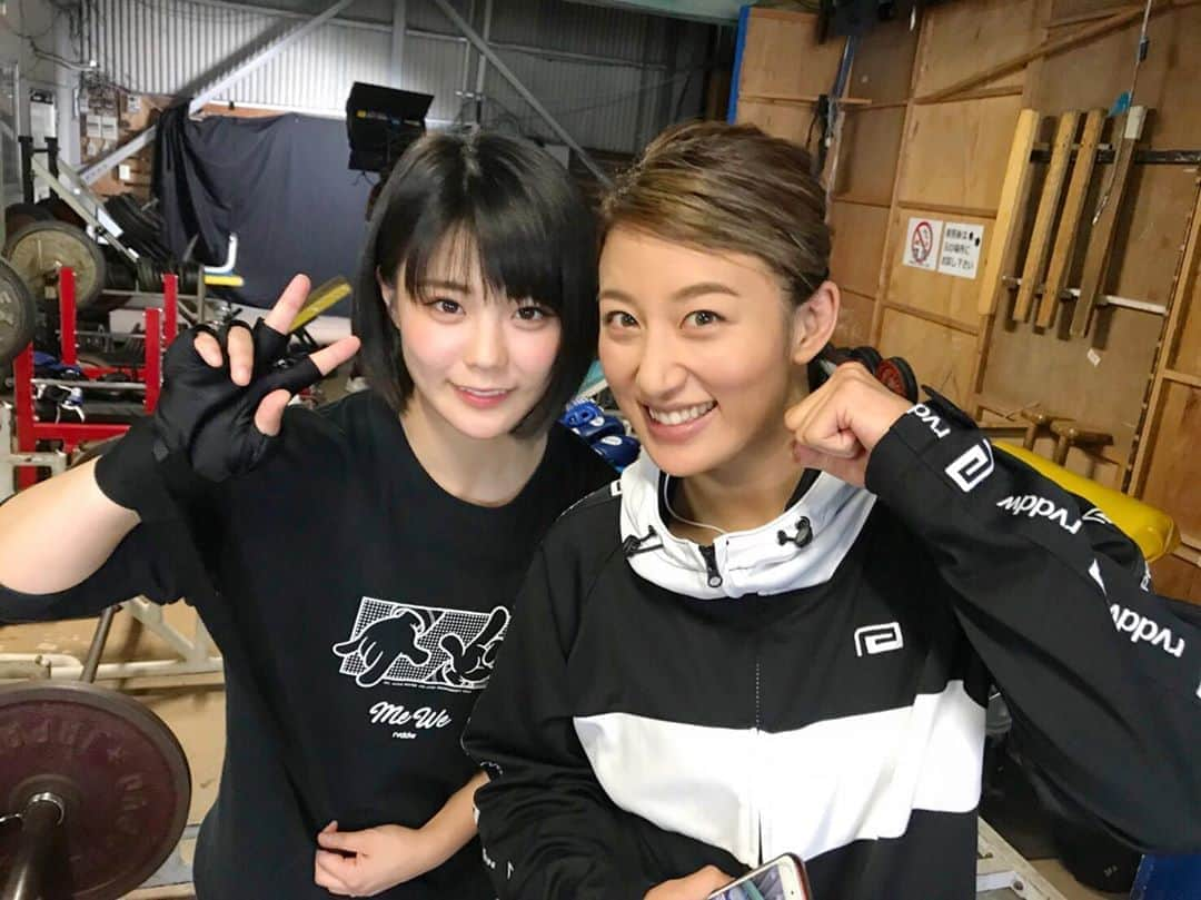 杉山しずかさんのインスタグラム写真 - (杉山しずかInstagram)「With my gym mate @nanaka_kawamura  #boxing #mma #kickboxing  #rvddw #bandel #fitness  #wear #sport」6月28日 19時57分 - shizukasugiyama0211