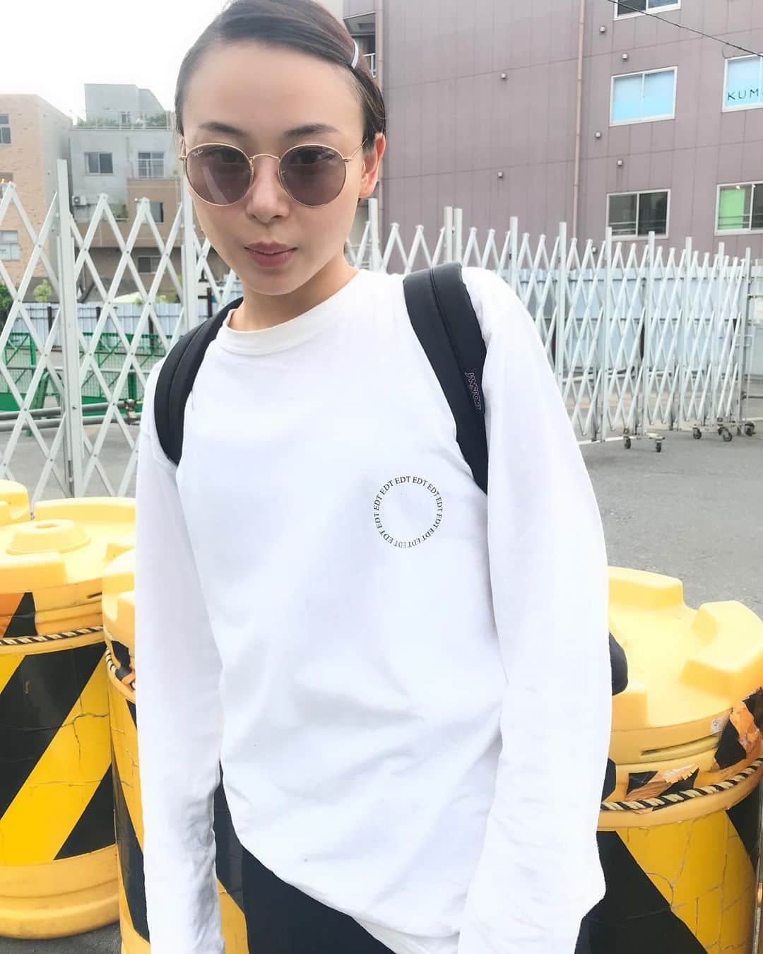 のインスタグラム：「本日も舞台、ありがとうございました😊 残り2公演気を引き締めていきたいです🔮何卒お願い致します😚  #舞台 #トレイントレイン #edietokyo #edt #rayban #me #gosaki」
