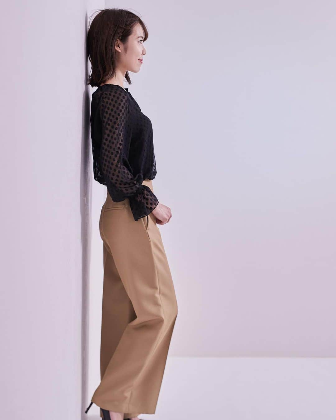 m-i-d e-shoppingさんのインスタグラム写真 - (m-i-d e-shoppingInstagram)「・ Fashion Solution ・ Vol.04 Q: ワイドパンツでも叶う“キレイ目オフィススタイル”を教えて！ ・ #mpremier #aveniretoile #mid_e_shopping #mid_press #mid_official」6月28日 20時00分 - mid_e_shopping