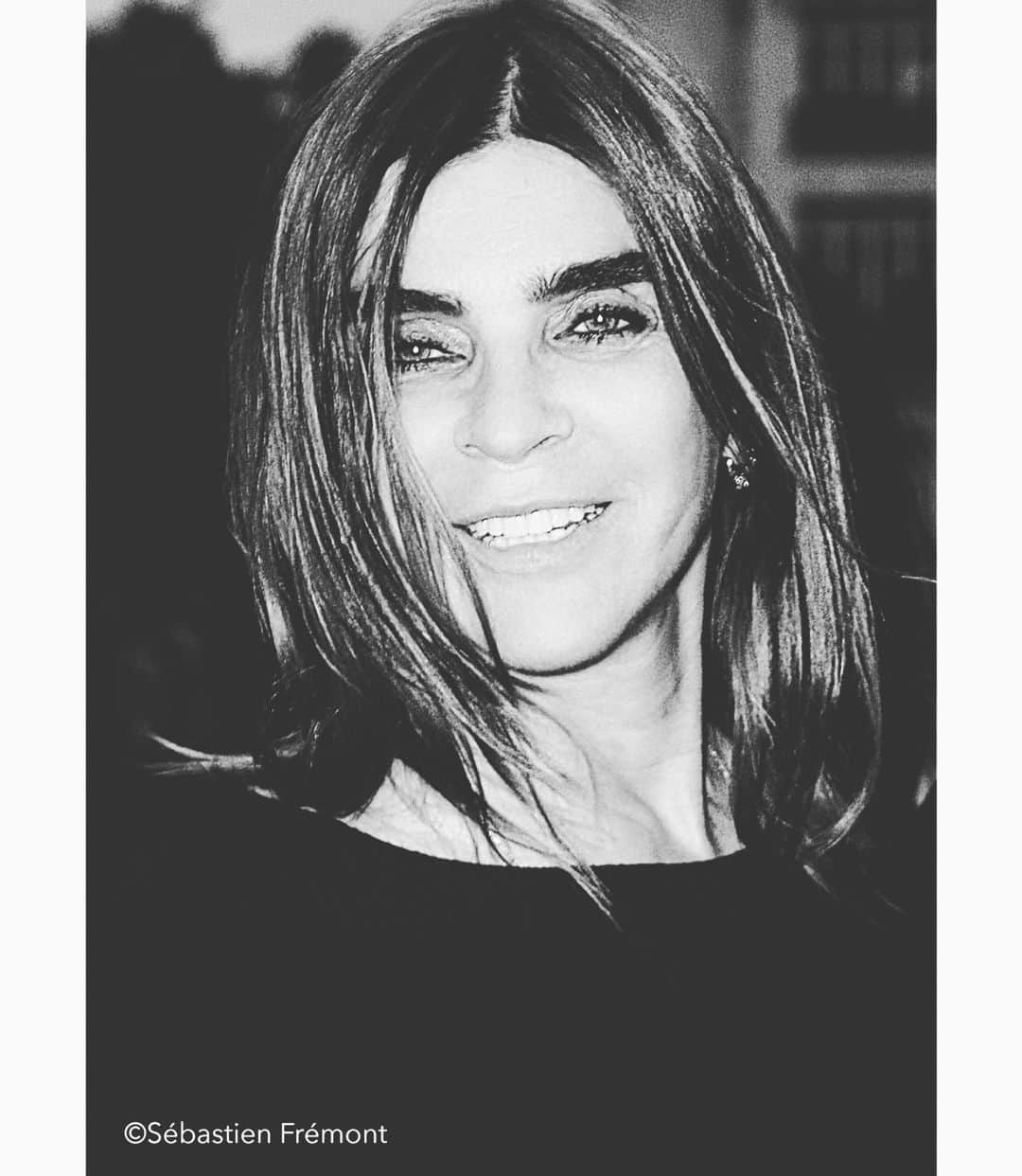 カリーヌ・ロワトフェルドのインスタグラム：「Thank you @Sébastien Fremont! I was attacked during PMFW! You were the witness, and now  you will be my bodyguard 😉」
