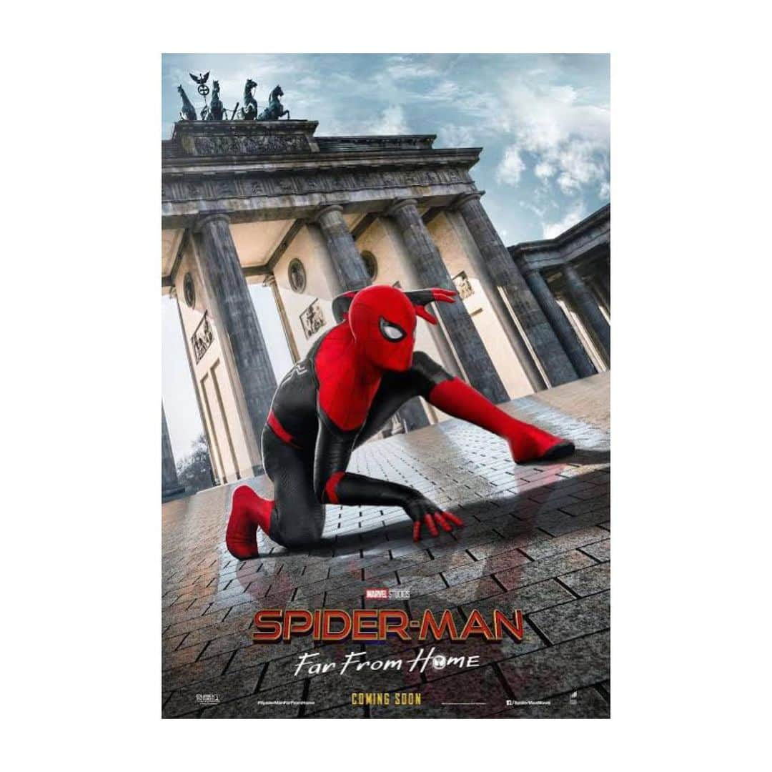 山口葵さんのインスタグラム写真 - (山口葵Instagram)「. 『スパイダーマン:ファー・フロム・ホーム』 公開初日に観ることができました🕷 . 迫力抜群のアクションシーンはもちろん、 等身大のヒーローの、リアルな姿に 惹き込まれること間違いなしです！ スパイダーマン、愛くるしいなぁ💭 これまたネタバレになっちゃうのでペラペラと語れませんが、 今作にも何回も裏切られました(良い意味で) 随所に散りばめられている胸アツ展開にはハンカチのご用意を😢 . MCU初めての方でも充分に楽しめる作品だと思いますので、 この機会にぜひチャレンジしてみることをオススメします(^^) . これから観るつもりの方は、最後の最後まで、席は立たずに🎥 . 今後もMCUから目が離せません💋 あ〜！誰かと共有したい〜🕷💭 . #spiderman  #farfromhome  #marvel  #marvelcinematicuniverse  #mcu」6月28日 20時29分 - _yamaguchi_aoi_