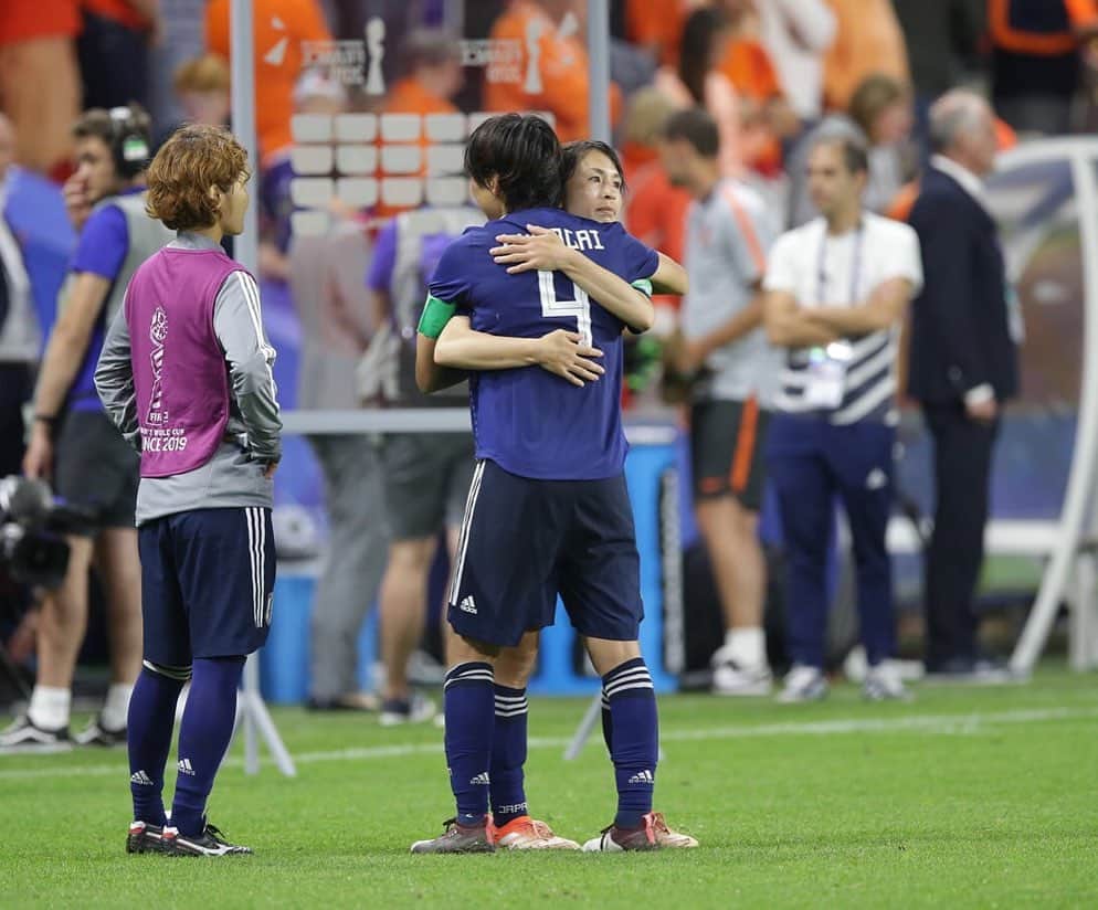 鮫島彩さんのインスタグラム写真 - (鮫島彩Instagram)「力及ばず私たちのW杯はベスト16で終わりですが、このメンバーと共に戦えたことを誇りに思います。 この結果を受け止め、日本の女子サッカーが強くあるためにトライし続けます。  応援ありがとうございました。  Our World Cup this year has ended in best of 16, but I’m proud of having been able to compete with this member.  Sincerely accepting this result, I will keep trying for Japan’s women’s soccer to be strong.  Thank you for supporting us.」6月28日 20時30分 - aya_sameshima
