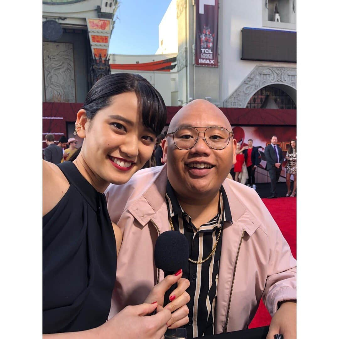 山崎紘菜さんのインスタグラム写真 - (山崎紘菜Instagram)「Great honor to meet"The guy in chair" @lifeisaloha  #spidermanfarfromhome  #worldpremiere」6月28日 20時48分 - hirona_yamazaki